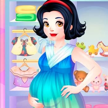Snow White Pregnancy