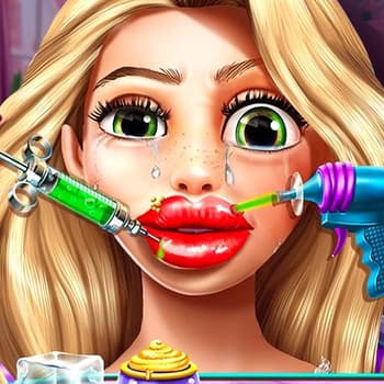 Goldie Lips Injections